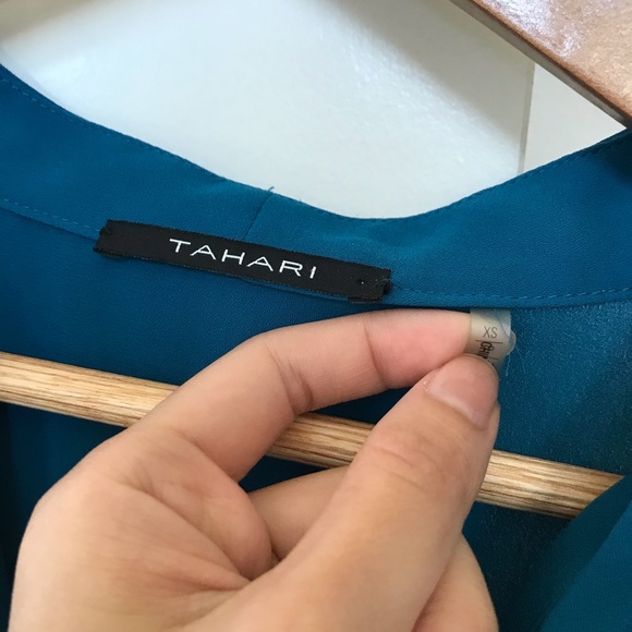 Turquoise Tahari blouse - Picture 3 of 3